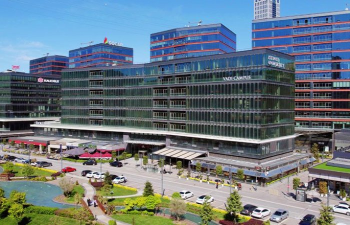 İstinye Üniversitesi